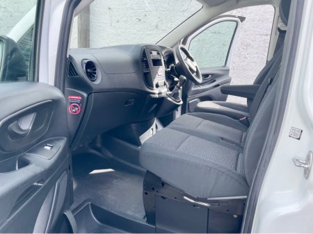 2023 Mercedes-Benz Vito - thumbnail 30
