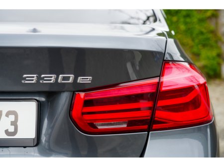 2017 BMW 3 Series - thumbnail 16