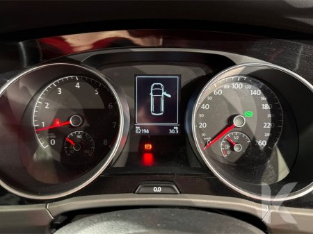 2020 Volkswagen Touran 1.4 AUTOMATIC - 7 SEATER - ALLOY WHEELS - REAR CAMERA - COMFORT LINE €24,950 thumbnail