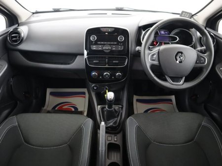 2019 Renault Clio - thumbnail 13