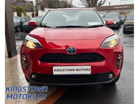 2022 Toyota Yaris - thumbnail 2