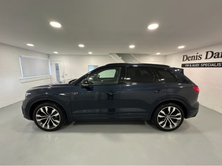 2023 Volkswagen Touareg V6 BLACK EDITION TDI VW/AUDI SPECIALISTS WWW.DENISDARCYCARS.IE €84,950 thumbnail
