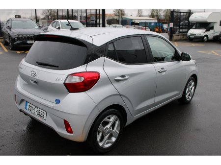 2023 Hyundai i10 i10 Deluxe Plus €17,950 thumbnail
