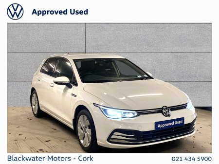 2020 Volkswagen Golf STYLE 1.5 TSI MHEV AUTOMATIC 150BHP €24,995 thumbnail
