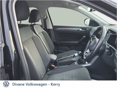 2023 Volkswagen T-Roc - thumbnail 4