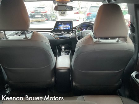 2018 Toyota C-HR HYBRID SOL 4DR AUTO €21,500 thumbnail