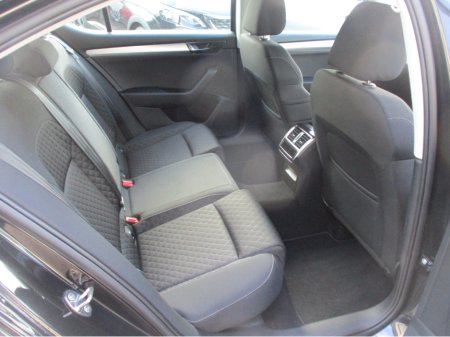 2022 Skoda Superb - thumbnail 11