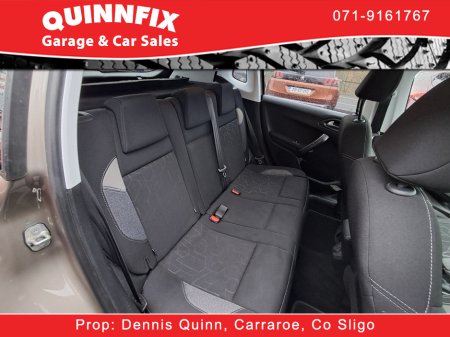 2018 Peugeot 2008 - thumbnail 15