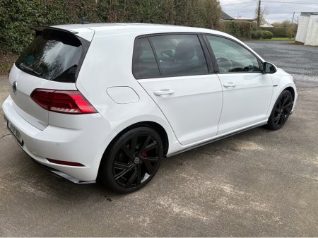 2019 Volkswagen Golf R-LINE 1.5 TSI MANUAL 6SPEED FWD 150HP 5DR €19,250 thumbnail