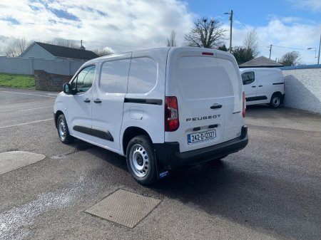 2024 Peugeot Partner - thumbnail 4