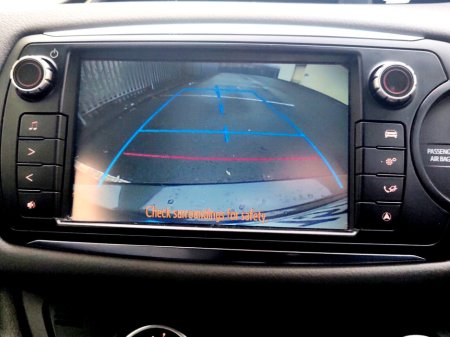 2015 Toyota Yaris 1.0 VVT-i 3Dr Luna €10,950 thumbnail