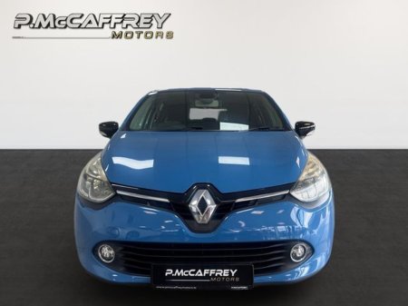 2015 Renault Clio - view 2