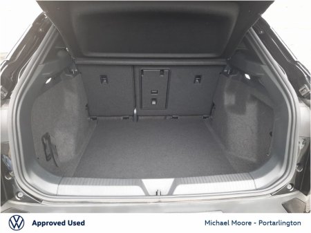 2025 Volkswagen ID.4 ID.4 PRO PLUS 77KWH 286HP €40,950 thumbnail