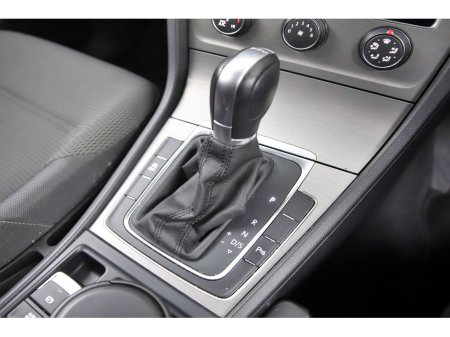 2015 Volkswagen Golf - thumbnail 23