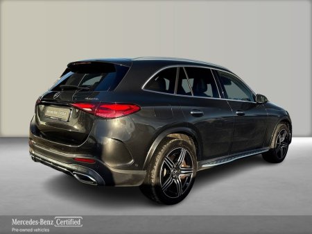 2024 Mercedes-Benz GLC Class GLC 300 e 4MATIC AMG Line PREMIUM €61,900 thumbnail
