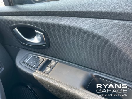 2019 Renault Clio - thumbnail 25