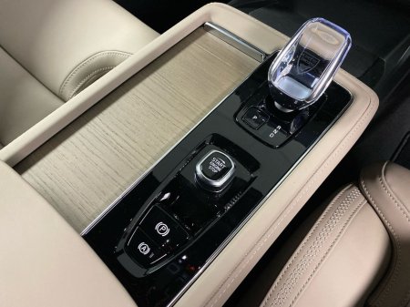 2026 Volvo XC90 - thumbnail 17