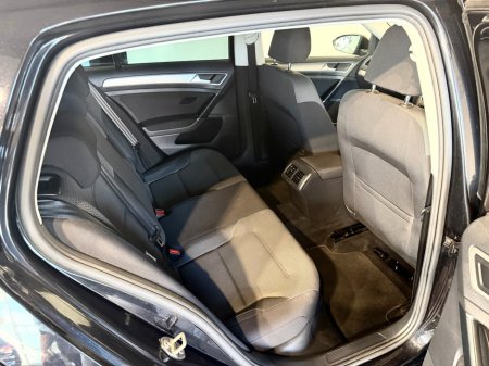 2016 Volkswagen Golf - thumbnail 9