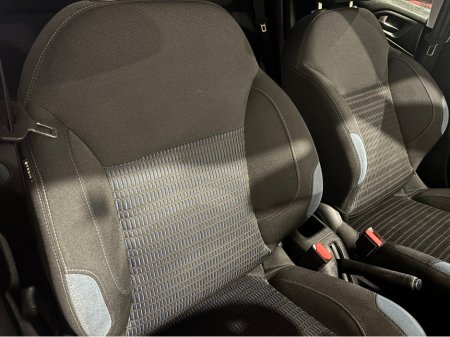 2014 Peugeot 208 - thumbnail 13