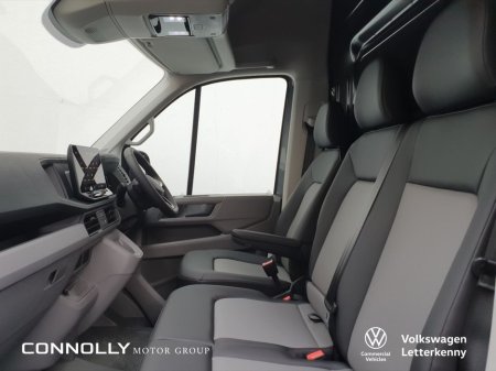 2025 Volkswagen Crafter CR35 Panel van Highline MWB 177 HP 2.0 TDI 8sp Automatic FWD €50,366 thumbnail