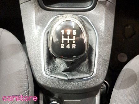 2016 Ford Fiesta - thumbnail 16