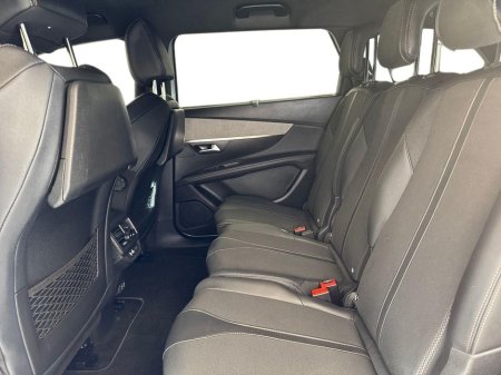 2024 Peugeot 5008 - thumbnail 10