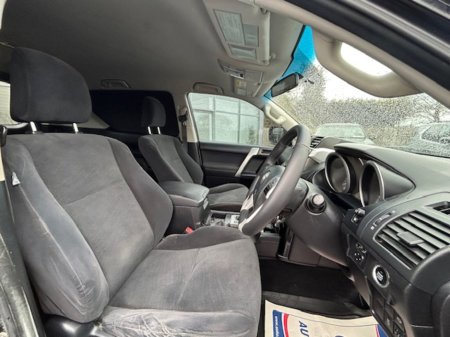 2016 Toyota Landcruiser - thumbnail 13