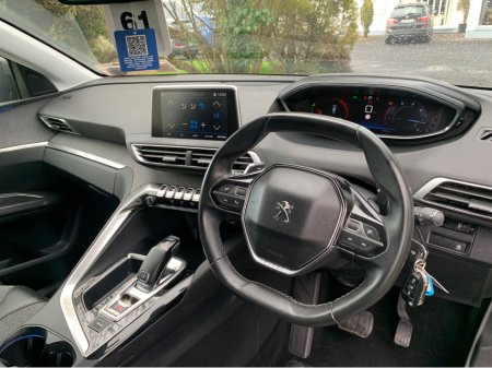 2018 Peugeot 5008 ALLURE 1.6 BLUE HDI 120 4 AUTOMATIC €17,995 thumbnail