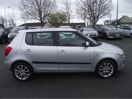 2014 Skoda Fabia - thumbnail 3