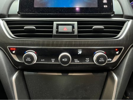 2020 Honda Accord €27950 2020 HONDA ACCORD EX 2.0 AUTOMATIC / CRUISE CONTROL / REVERSE CAMERA / ELECTRIC MEMORY & HEATED SEATS / HEATED REAR SEATS €27,950 thumbnail