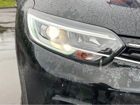 2017 Renault Kadjar 1.5 DCI DYNAMIQUE NAV 5 5DR A 110BHP AUTO €13,900 thumbnail