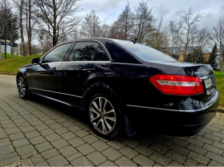 2012 Mercedes-Benz E Class 200 CDI BLUE EFFICIENCY ELEGANCE ECO 4 4DR AUTO €8,900 thumbnail