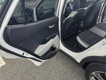 2018 Kia Stonic - thumbnail 27