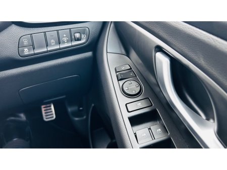 2025 Hyundai i30 - thumbnail 18