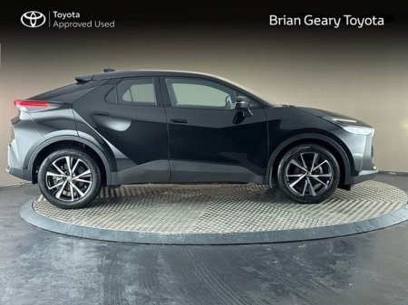 2025 Toyota C-HR HYBRID SPORT €37,950 thumbnail