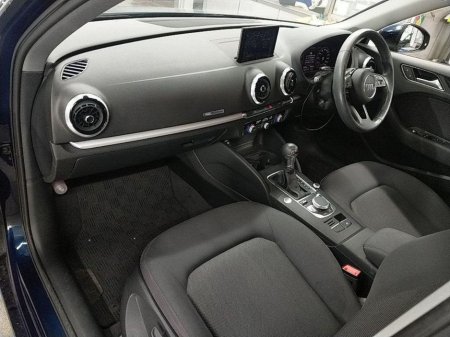 2018 Audi A3 1.4TFSI SPORTSBACK - FACTORY ALLOYS - ADAPTIVE CRUISE CONTROL - DIGITAL DASH €18,950 thumbnail