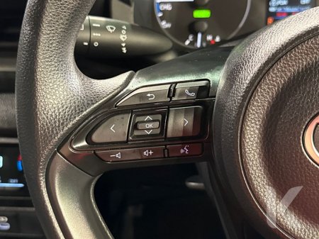 2025 Toyota Yaris - thumbnail 20