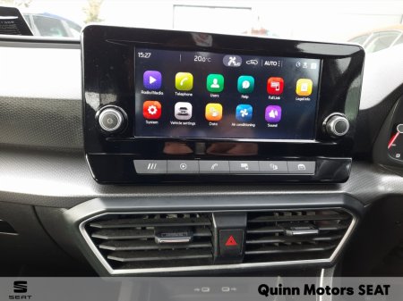 2022 SEAT Leon 1.0 TSI 110HP SE 5DR €19,950 thumbnail