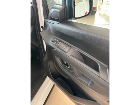 2020 Peugeot Partner - thumbnail 14