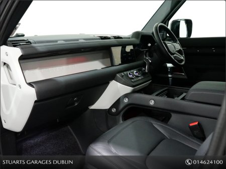 2023 Land Rover Defender - thumbnail 12