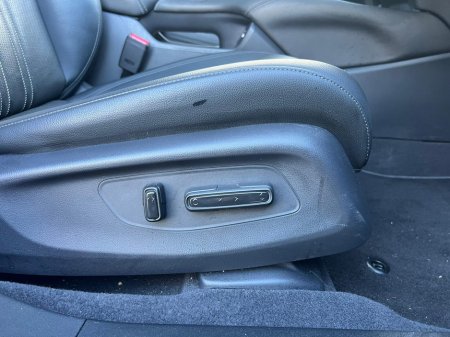 2025 Honda ZR-V ZR-V e:HEV Hybrid ADVANCE €46,950 thumbnail