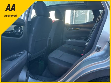 2017 Nissan Qashqai - thumbnail 13