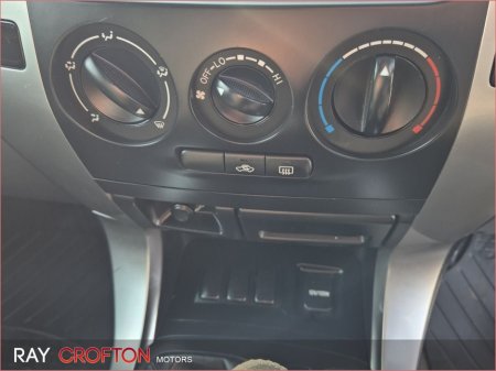 2006 Toyota Landcruiser - thumbnail 13