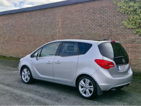 2017 Opel Meriva - thumbnail 2