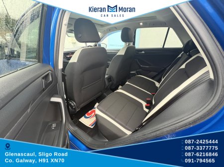 2018 Volkswagen T-Roc SPORT 2.0 TDI 5DR €21,950 thumbnail