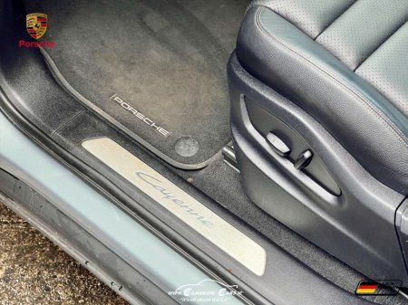 2024 Porsche Cayenne - thumbnail 34