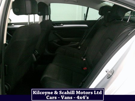 2016 Volkswagen Passat 1.6 TDI SE BUSINESS BLUEMOTION 120PS 4DR AUTO thumbnail