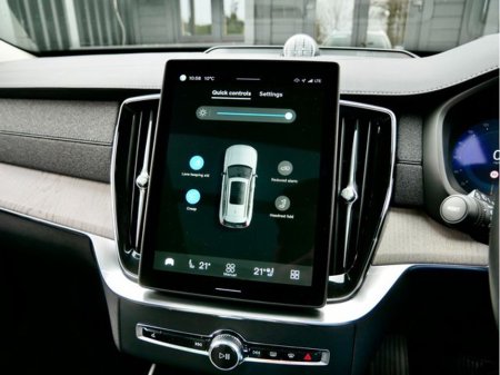 2025 Volvo XC90 - thumbnail 27