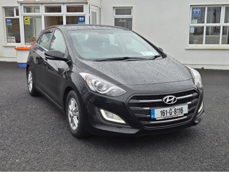 2016 Hyundai i30 - view 2