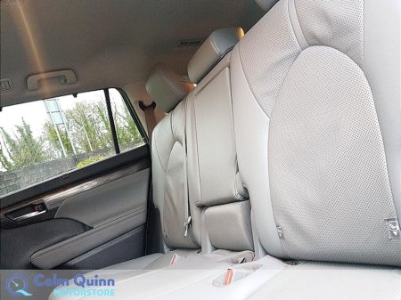 2021 Toyota Highlander Hybrid Sol - Highest Spec - Self-Charging Hybrid *12 Month Warranty* €54,995 thumbnail